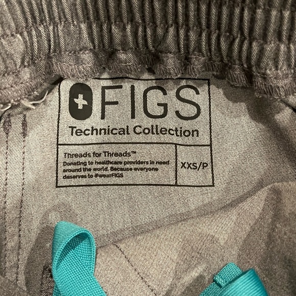 Figs technical collection scrub pant. Size xxs petite. - Picture 3 of 4